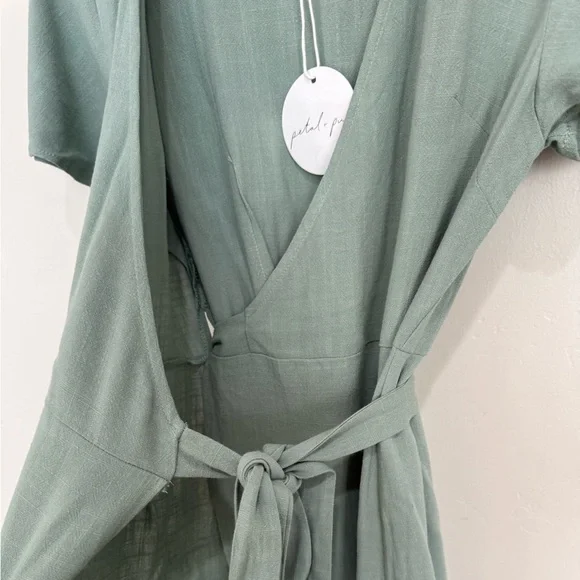 Petal & Pup NWT Sage Green Linen Midi Wrap Dress Flutter Sleeves Size 2 - Picture 3 of 7